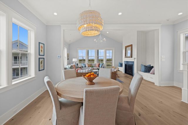 2602 E Seaside Drive, Galveston, TX 77550