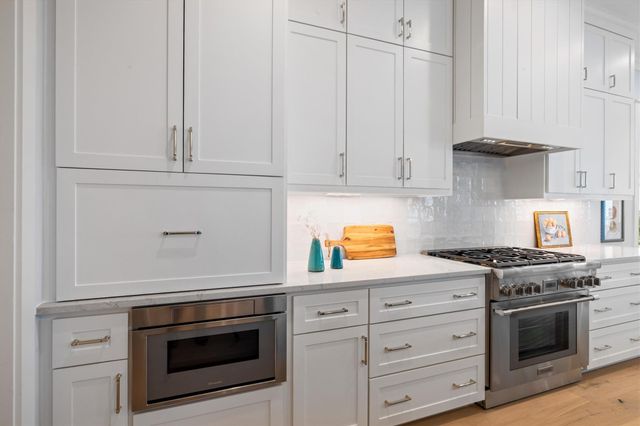 2602 E Seaside Drive, Galveston, TX 77550