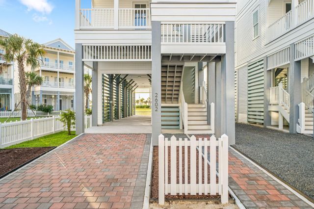 2602 E Seaside Drive, Galveston, TX 77550