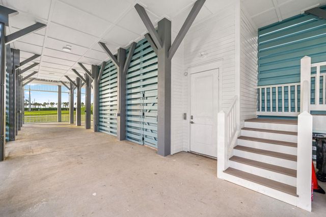 2602 E Seaside Drive, Galveston, TX 77550