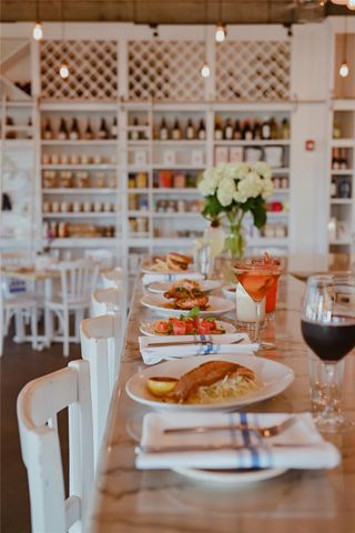 2602 E Seaside Drive, Galveston, TX 77550