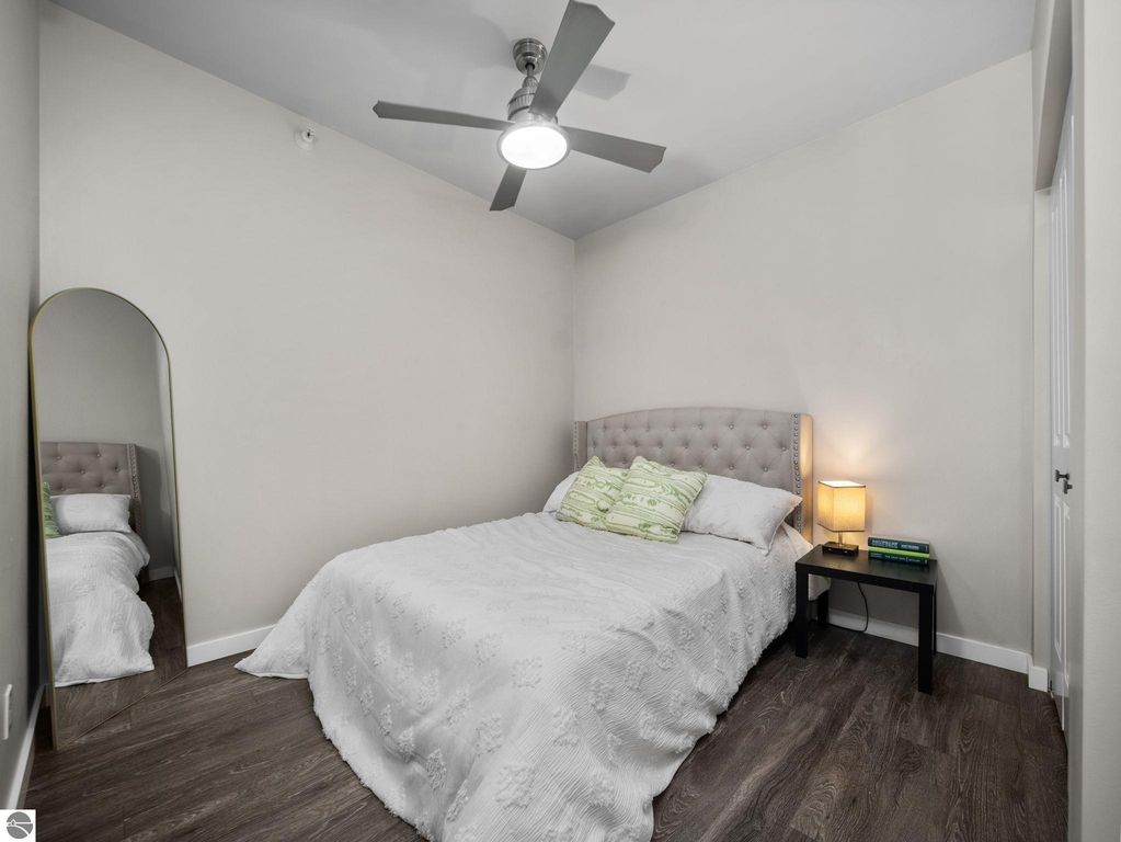 Image 7 of property listing at 619 E Eighth Street # 10, Traverse City, MI 49686