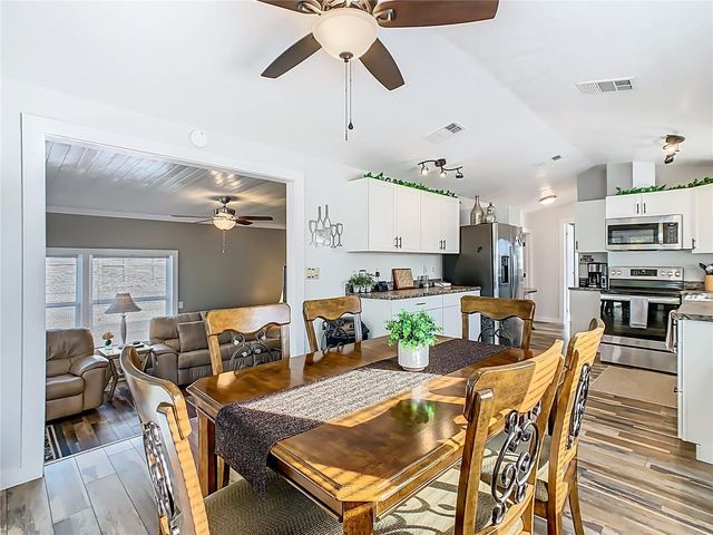 446 PINE LOOP, Frostproof, FL 33843