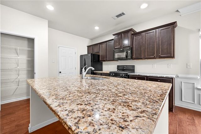 2708 Morgan Glen Road, Buford, GA 30519