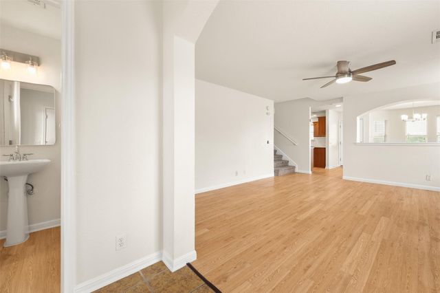 103 Pentire WAY, Hutto, TX 78634