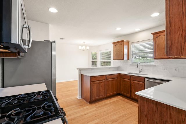 103 Pentire WAY, Hutto, TX 78634