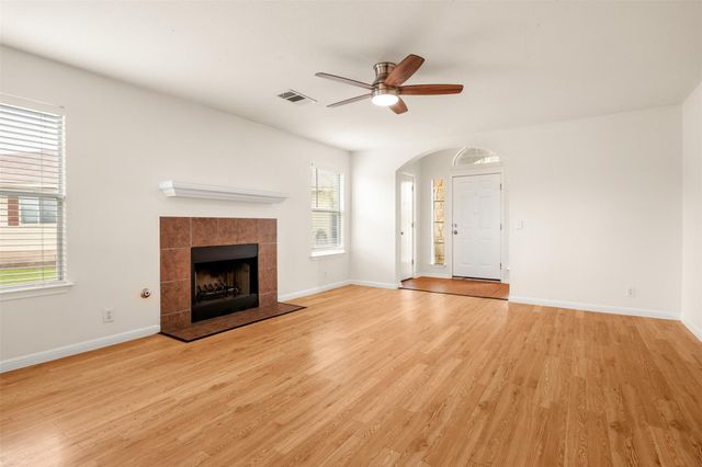 103 Pentire WAY, Hutto, TX 78634