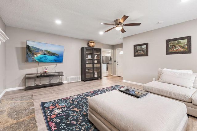 3694 Westbrook Drive, Hilliard, OH 43026