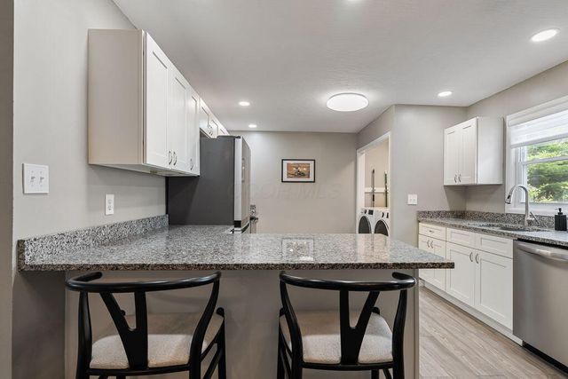 3694 Westbrook Drive, Hilliard, OH 43026
