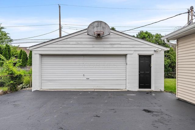 3694 Westbrook Drive, Hilliard, OH 43026