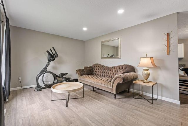 3694 Westbrook Drive, Hilliard, OH 43026