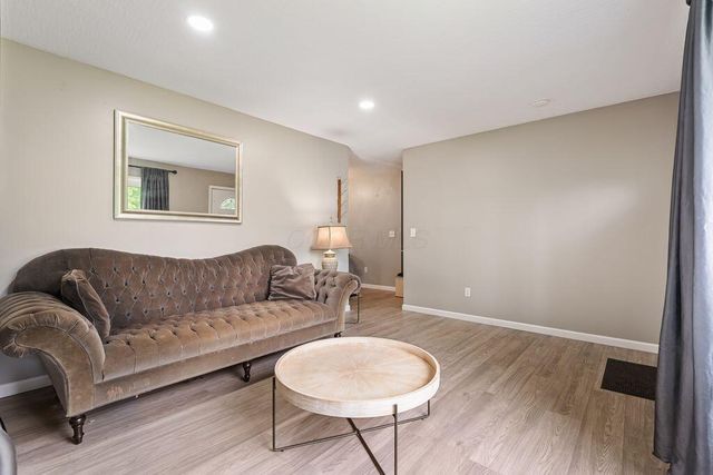 3694 Westbrook Drive, Hilliard, OH 43026
