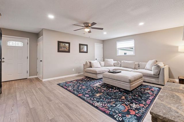 3694 Westbrook Drive, Hilliard, OH 43026