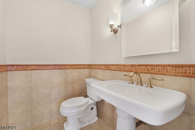 14 Cooper Rd, Mendham Twp., NJ 07945