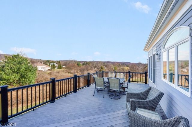 14 Cooper Rd, Mendham Twp., NJ 07945