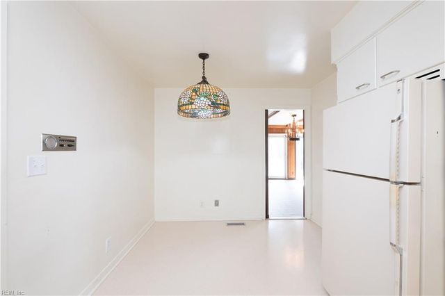 8806 Ocean Front AVE, Virginia Beach, VA 23451
