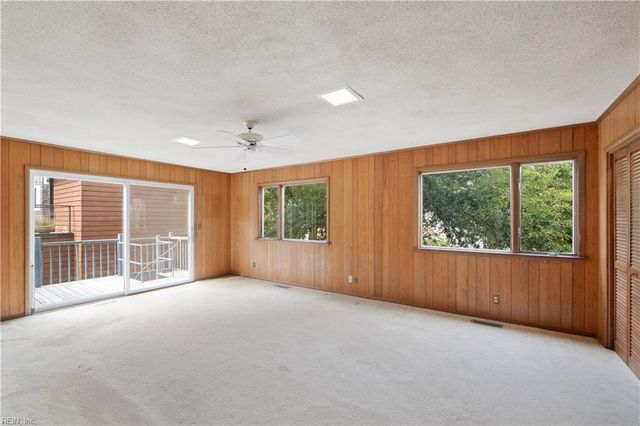 8806 Ocean Front AVE, Virginia Beach, VA 23451