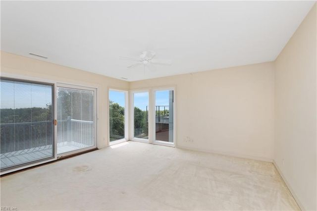 8806 Ocean Front AVE, Virginia Beach, VA 23451