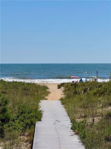 8806 Ocean Front AVE, Virginia Beach, VA 23451