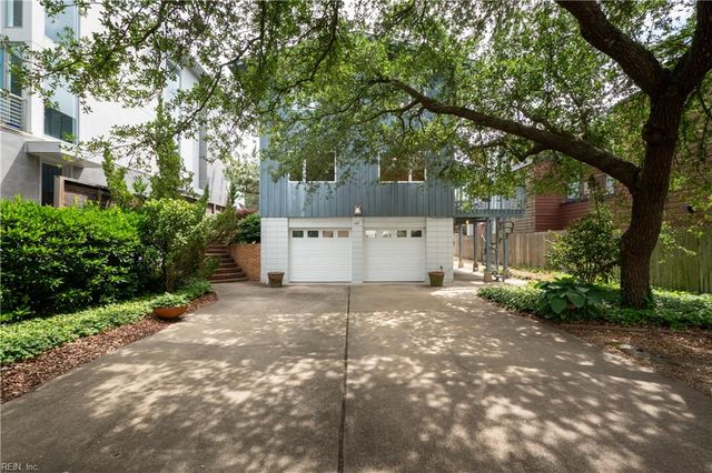 8806 Ocean Front AVE, Virginia Beach, VA 23451