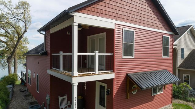 8811 Waruf Avenue, Portage City, MI 49002