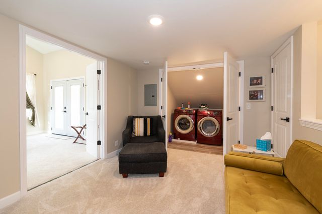 8811 Waruf Avenue, Portage City, MI 49002