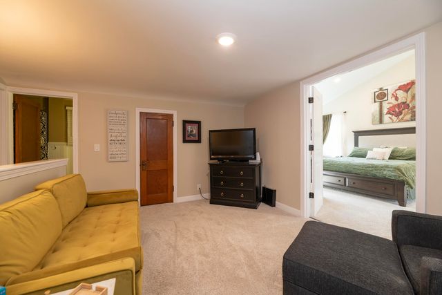 8811 Waruf Avenue, Portage City, MI 49002