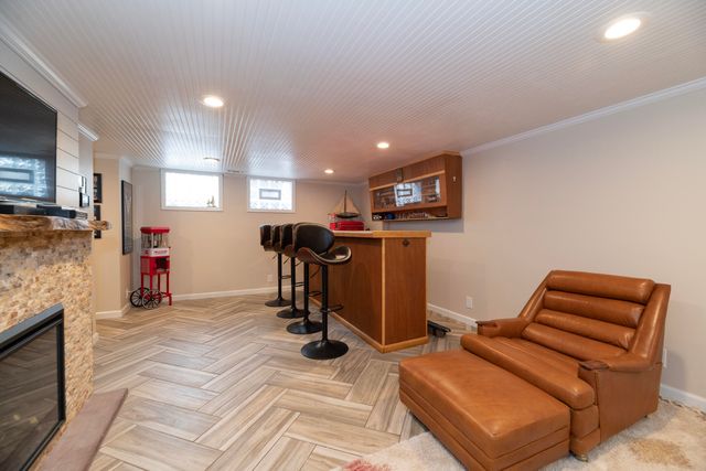 8811 Waruf Avenue, Portage City, MI 49002