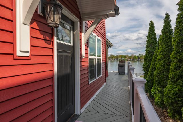8811 Waruf Avenue, Portage City, MI 49002