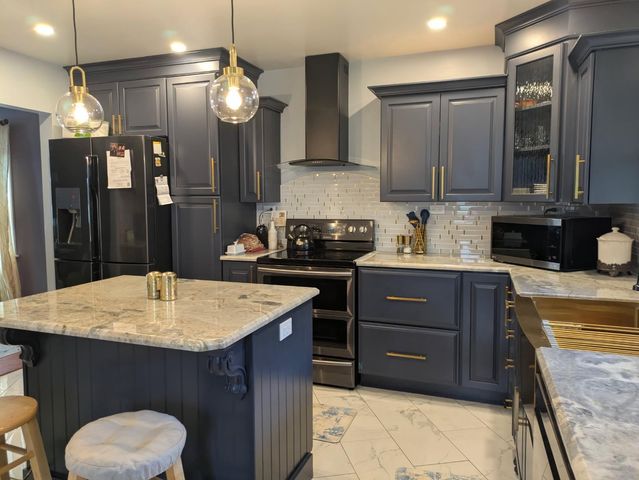 8811 Waruf Avenue, Portage City, MI 49002