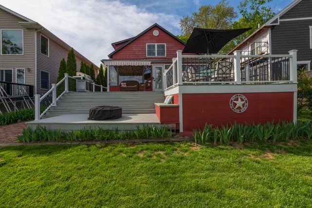 8811 Waruf Avenue, Portage City, MI 49002
