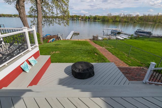 8811 Waruf Avenue, Portage City, MI 49002