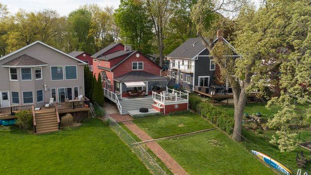 8811 Waruf Avenue, Portage City, MI 49002
