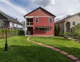 8811 Waruf Avenue, Portage City, MI 49002