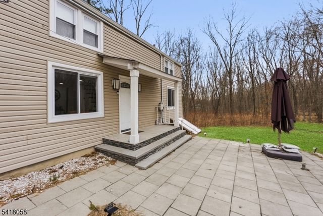 28 Wagners Ln, Warren Twp., NJ 07059