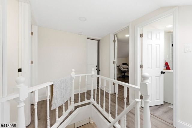 28 Wagners Ln, Warren Twp., NJ 07059