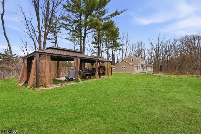 28 Wagners Ln, Warren Twp., NJ 07059