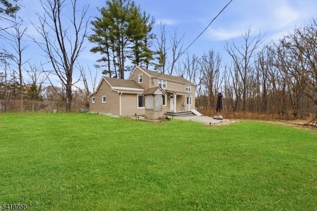 28 Wagners Ln, Warren Twp., NJ 07059