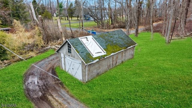 28 Wagners Ln, Warren Twp., NJ 07059