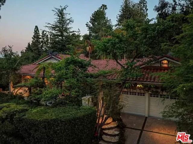 1681 Stone Canyon Road, Los Angeles, CA 90077