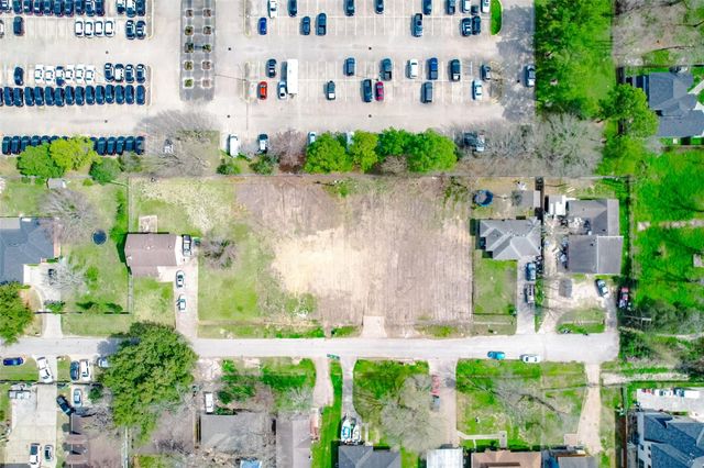 8524 Observatory Street, Houston, TX 77088