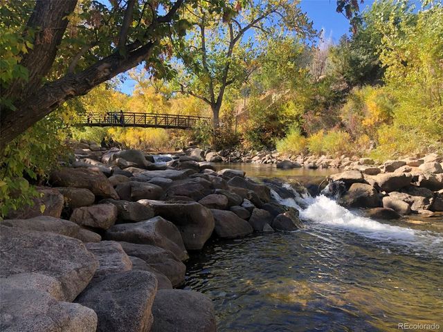 645 Manhattan Pl 304, Boulder, CO 80303