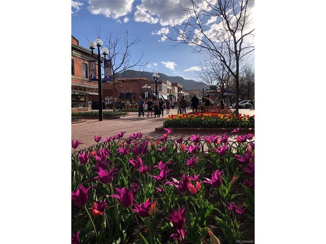 645 Manhattan Pl 304, Boulder, CO 80303