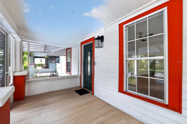 813 E NEW ORLEANS AVENUE, Tampa, FL 33603
