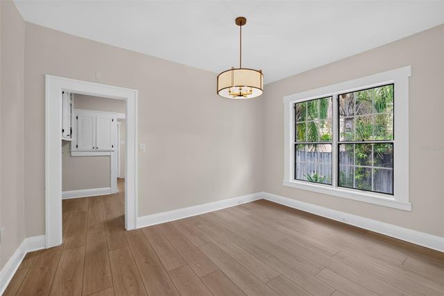 813 E NEW ORLEANS AVENUE, Tampa, FL 33603