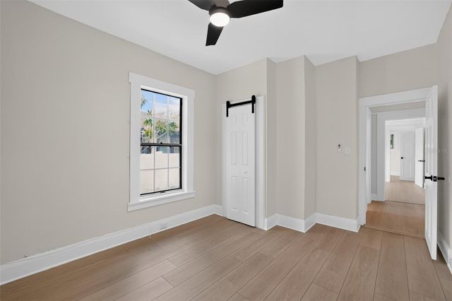 813 E NEW ORLEANS AVENUE, Tampa, FL 33603