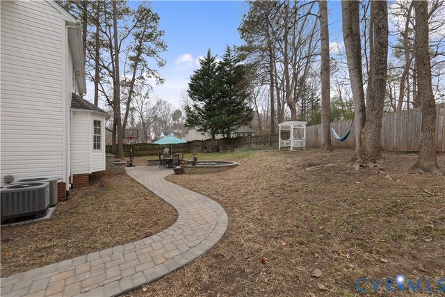 12206 Swift Crossing Dr, Chesterfield, VA 23112