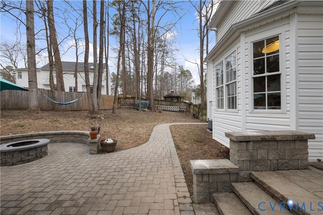 12206 Swift Crossing Dr, Chesterfield, VA 23112