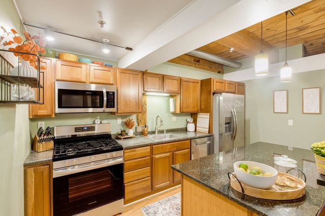 25 Cedar St 3, Amesbury, MA 01913