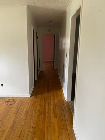 1035 N 3rd St, Pulaski, TN 38478